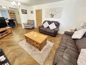 Lounge- click for photo gallery